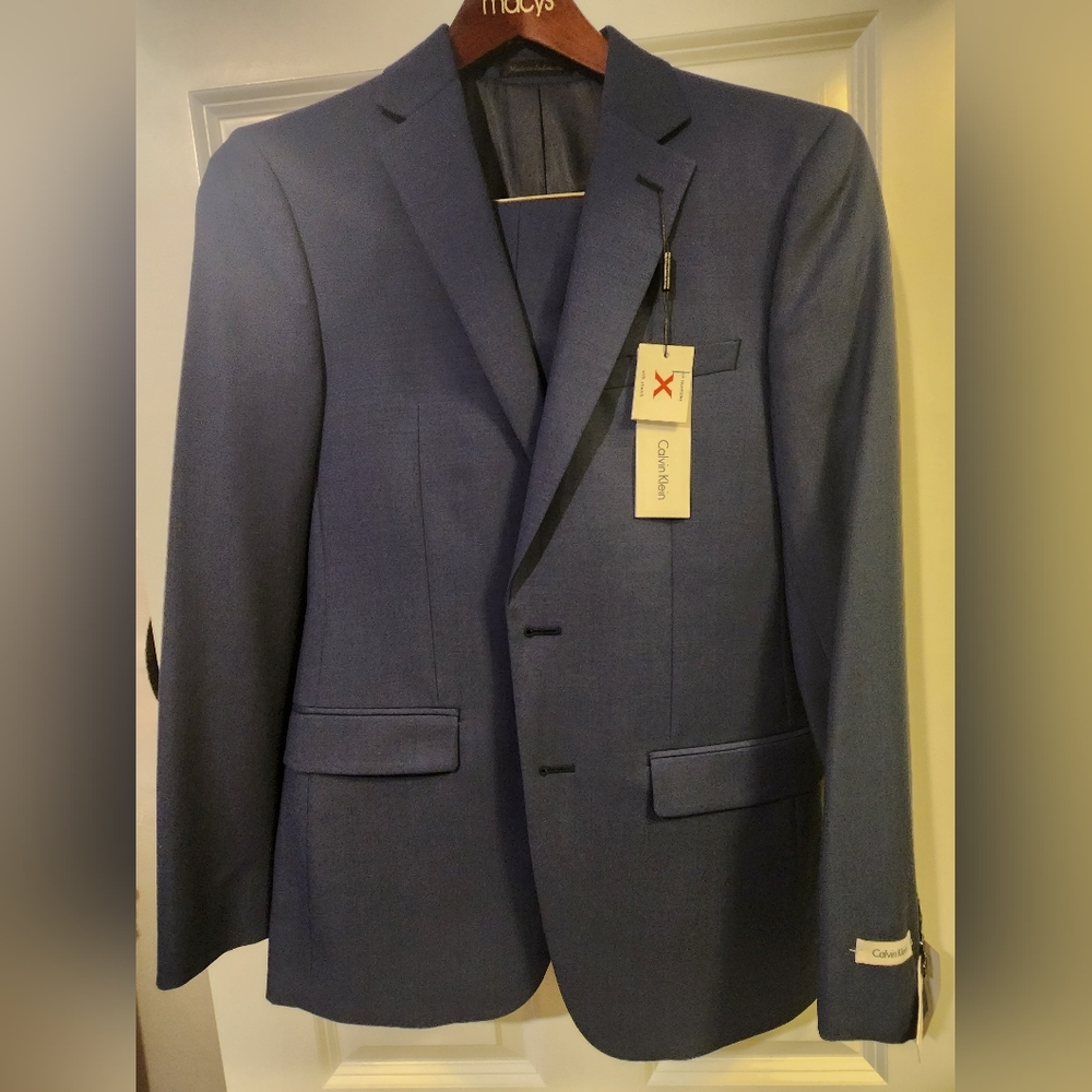 Calvin Klein X-fot suit